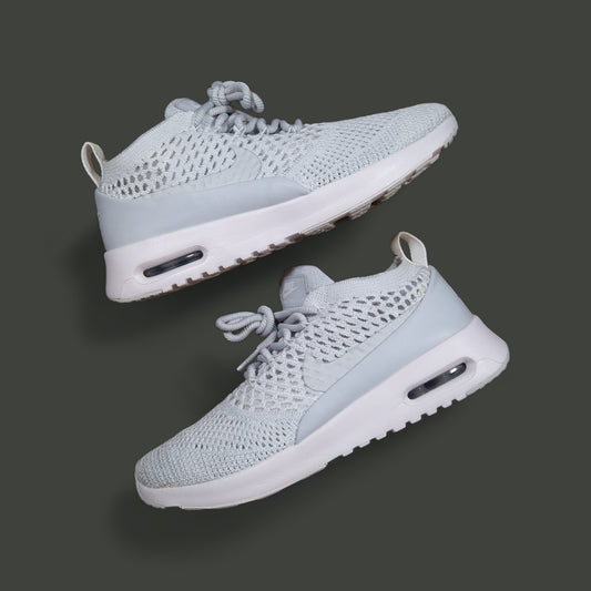 NIKE - AIR MAX THEA ULTRA - FLYKNIT - PURE/PLATINUM - SIZE 5