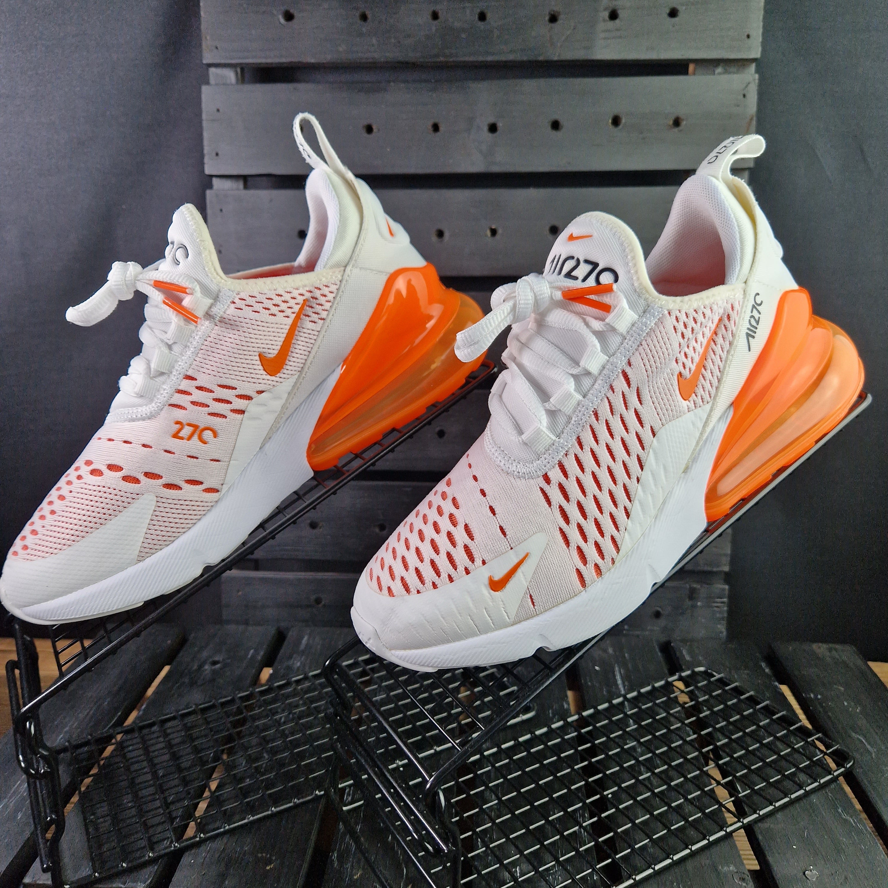 Nike 270 hotsell orange and white