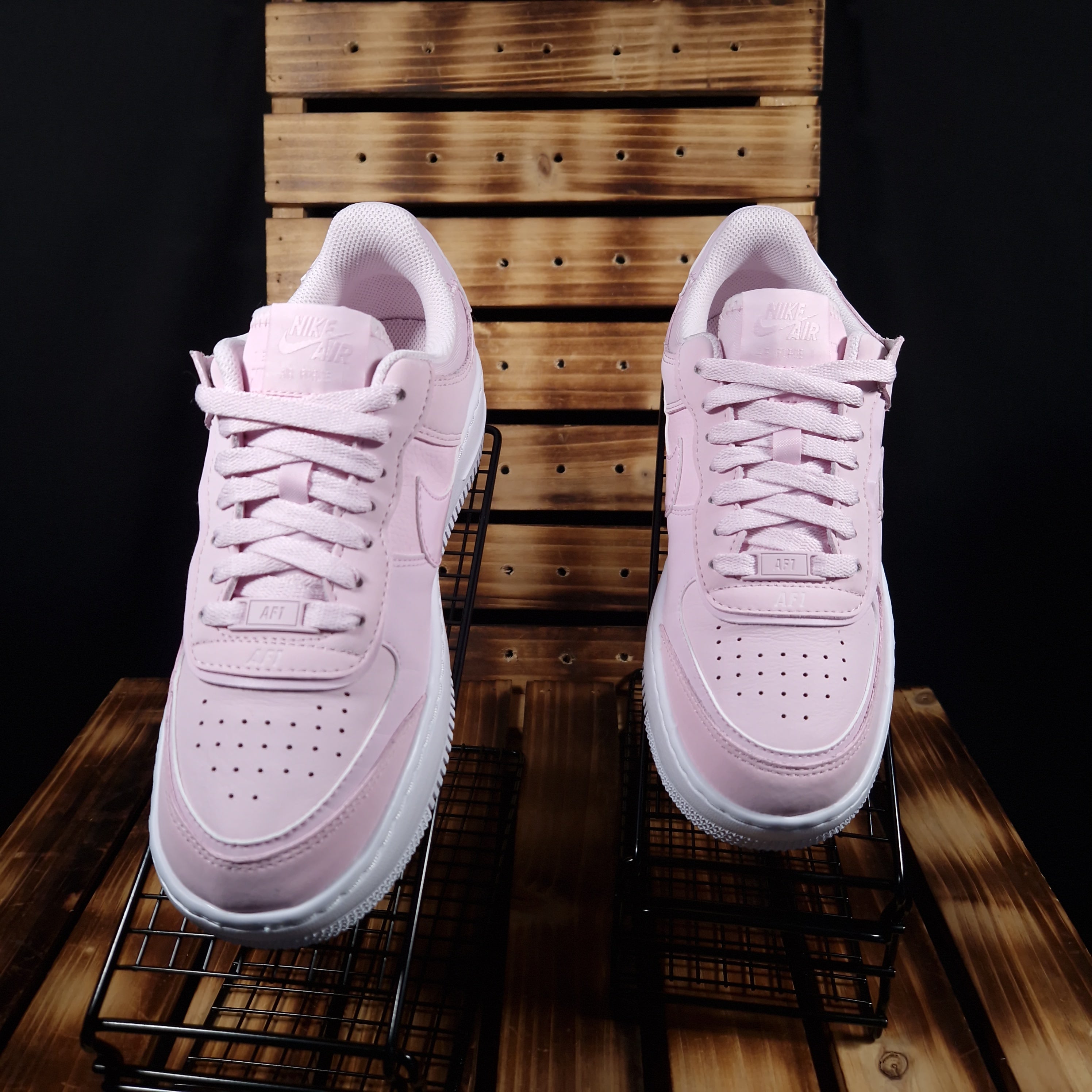 Nike air force best sale 1 pink size 5