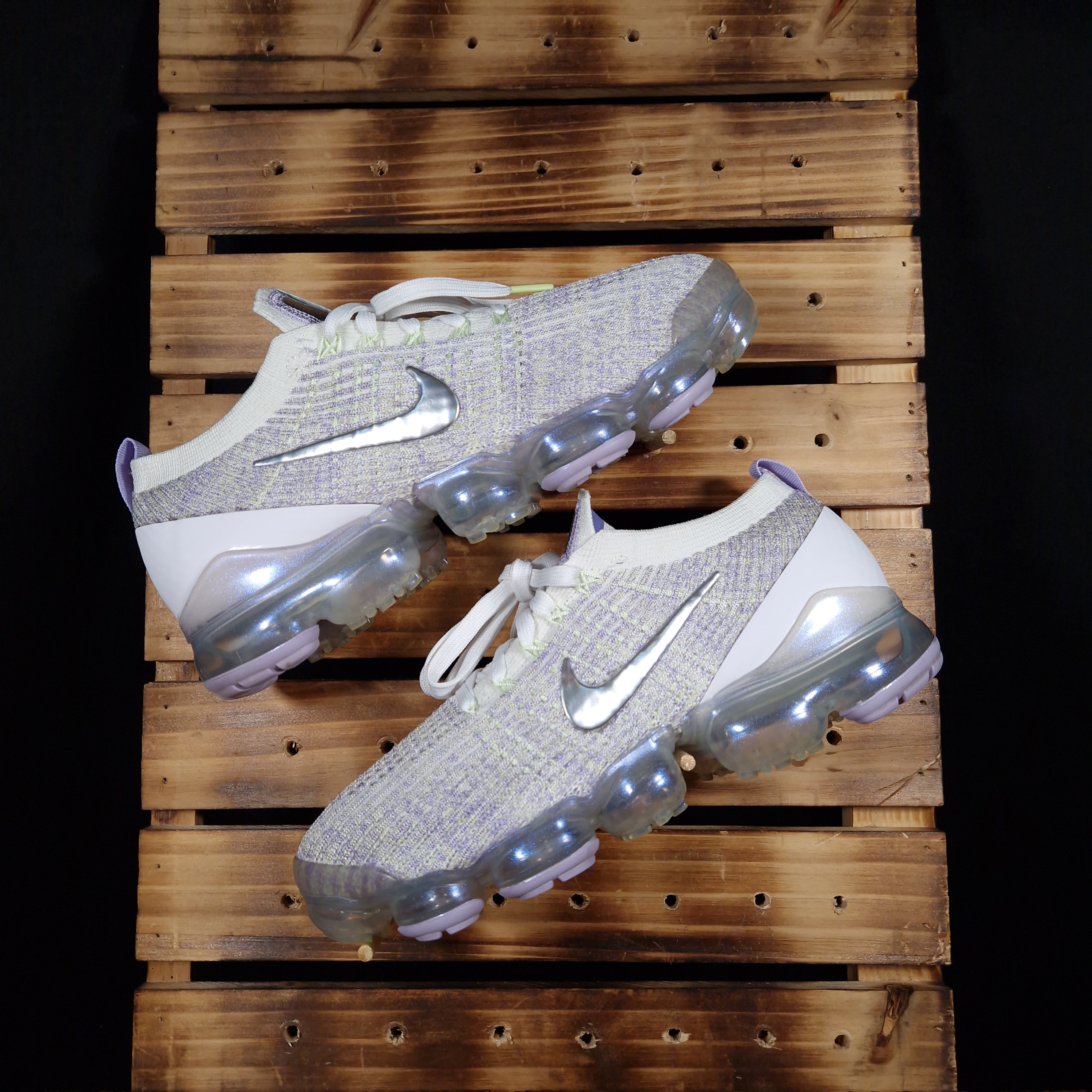 Running vapormax flyknit outlet 3.0 trainers in white